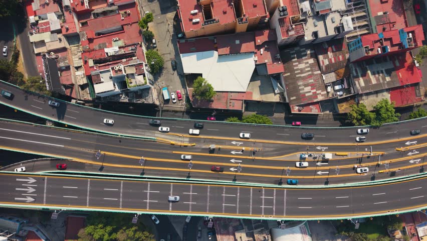 Top-down view of CDMX elevated and surface highways