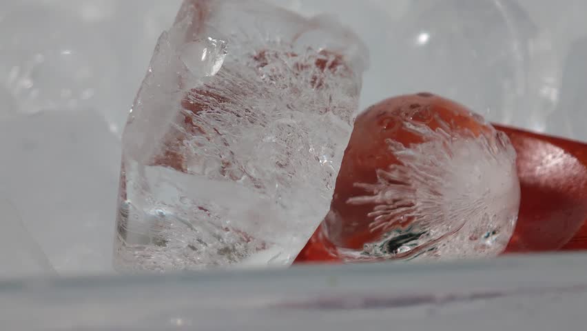 Eating ice cubes quenches thirst.