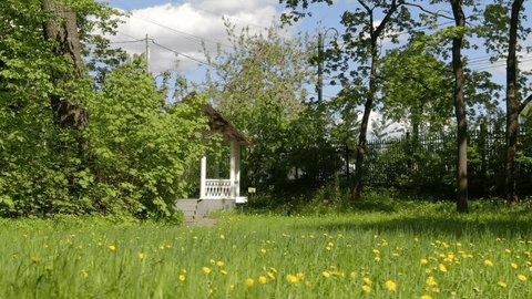 Low Circular Drone Flight around Gazebo Klin