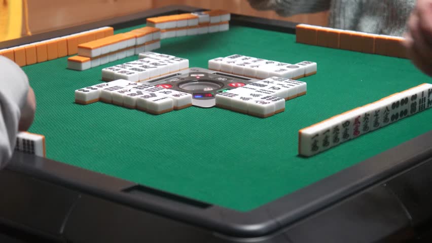 A scene of playing mahjong