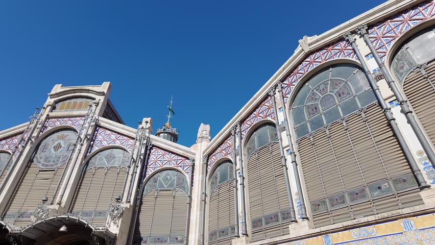 Main facade of Valencia