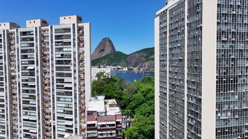 Rio De Janeiro Skyline In Rio De Janeiro In Brazil. Sugarloaf Mountain Scenery. Downtown District. Guanabara Bay Skyline. Rio De Janeiro Skyline In Rio De Janeiro In Brazil. Beautiful Cityscape.