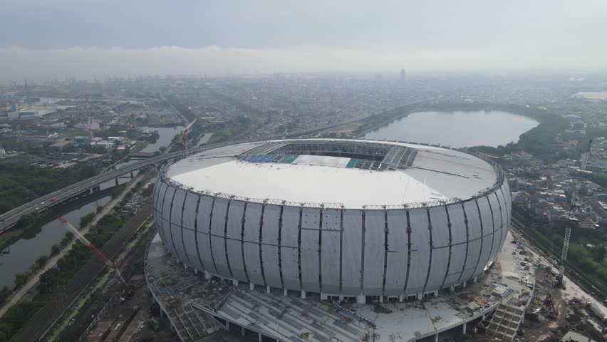 Jakarta,December 26th 2021.Jakarta International Stadium: A Modern Architectural Icon.​The Jakarta International Stadium (JIS) is a multi-purpose stadium located in Tanjung Priok, North Jakarta. Completed in 2022, it has quickly become a symbol of Indonesia