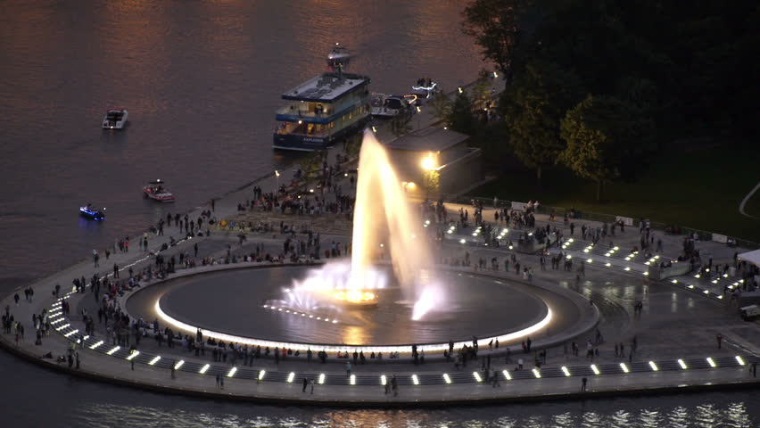 Dramatic flash zooms in and out of the new fountain at The Point in downtown