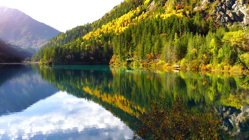 Scenic of Jiuzhaigou national park in autumn, China.