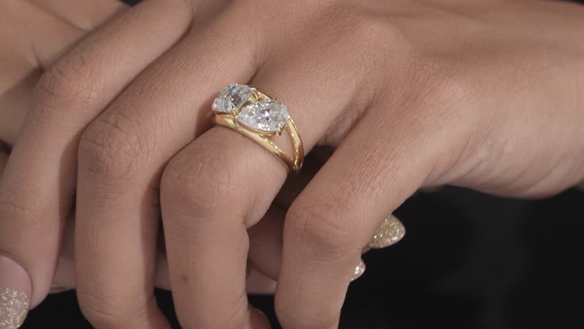 Diamond engagement ring video with beautyful model hand 