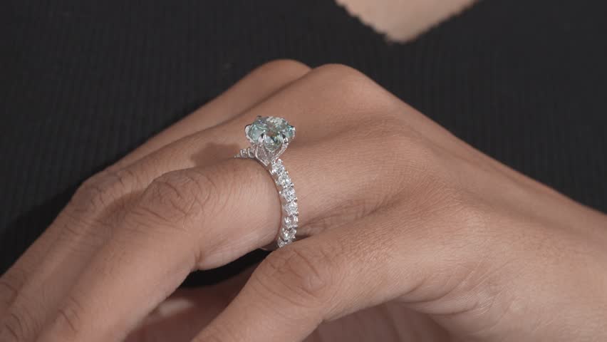 Diamond engagement ring video with beautyful model hand 