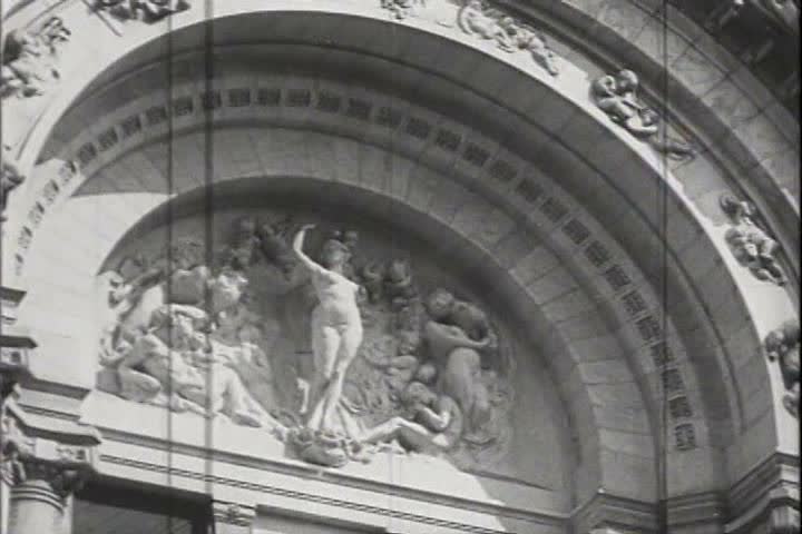 1920s - Good footage of Mexico City in 1920.
