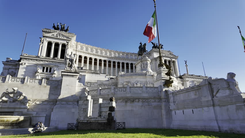 National Monument to Vittorio Emanuele II crowded with tourists. it is one of the main tourist attractions of Rome