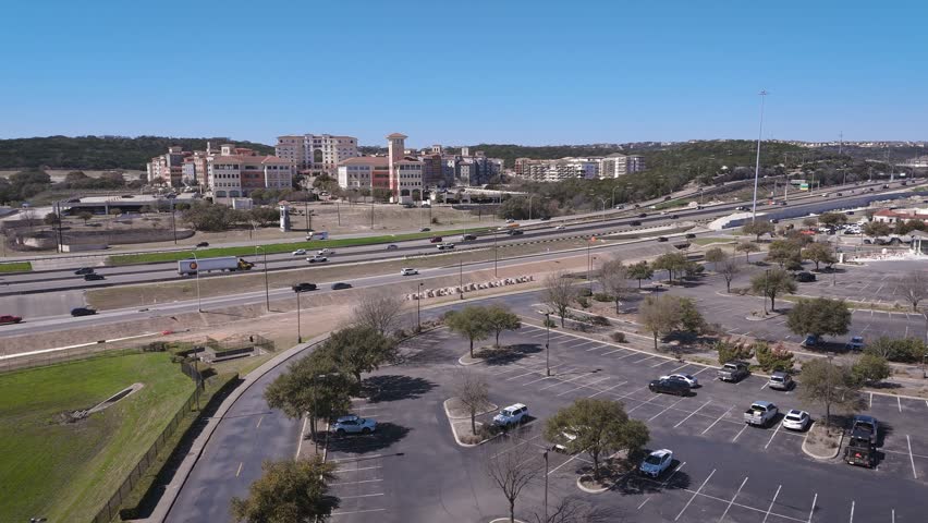 The Eilan Hotel is located right off major Interstate I-10 in the Northwest side of San Antonio close to the Rim shopping and La Cantera Mall. It