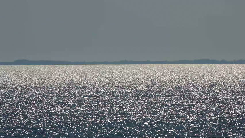 Light reflections over the sea