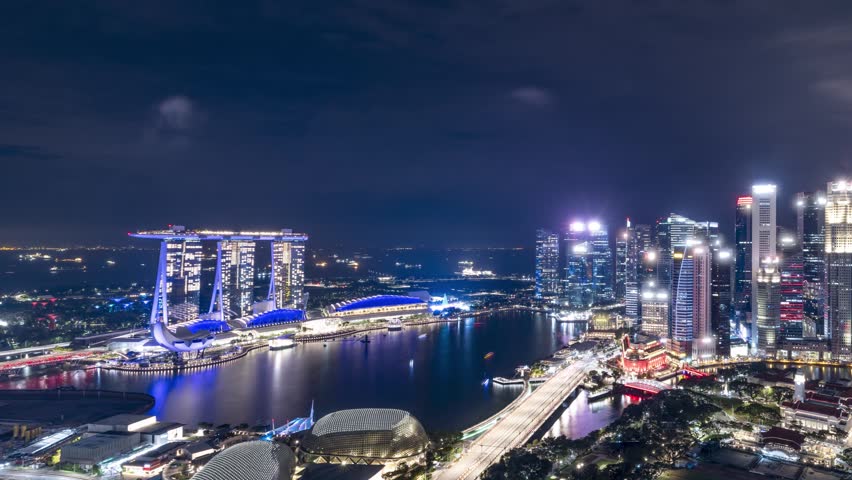 Time lapse of Marina Bay and the Singapore skyline at night.
