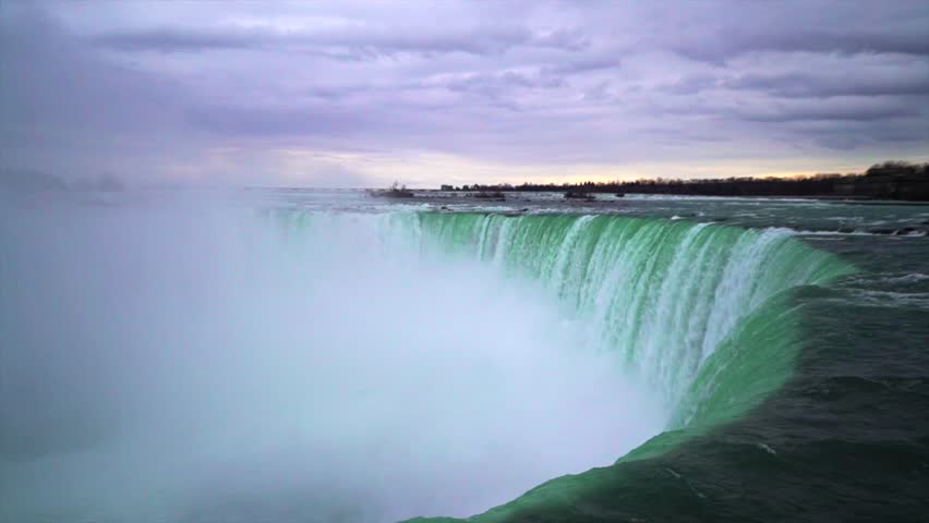 Niagara Falls top lookout view point Niagara Gorge waterfall winter cloudy sunset golden hour Ontario Canada Buffalo USA Niagara River American Horseshoe Bridal Veil Falls mist landscape nature
