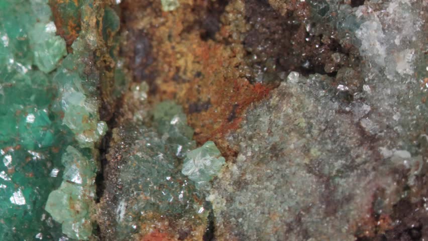 Adamin crystals from Greece under the microscope