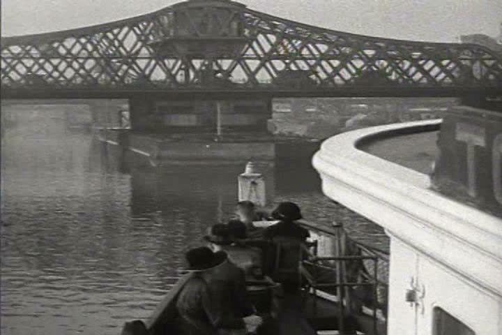 1910s - New York Harbor scenes in 1919.
