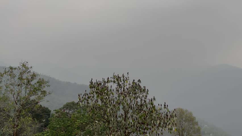 The natural beauty of the cloudy skies of the hilly region