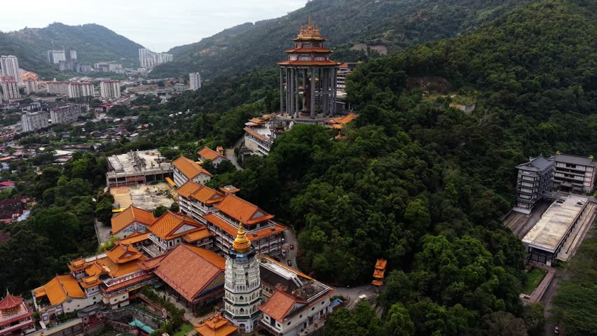Majestic aerial view of kek lok si temple, a famous buddhist landmark in penang, malaysia