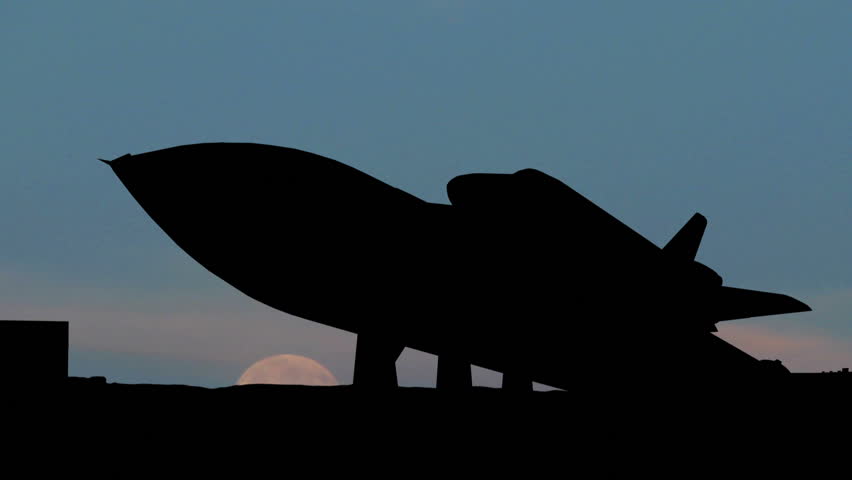 Space shuttle in U.S. Space and Rocket Centre in Alabama during moonrise.
	
