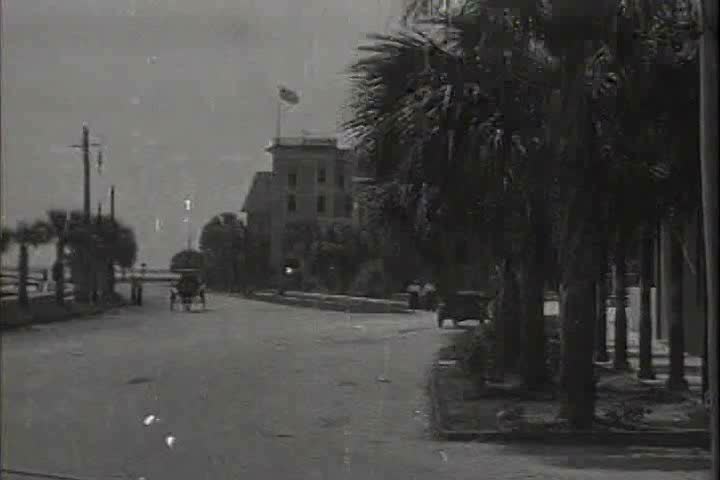 1910s - Historic St. Augustine, Florida in 1917 - King Street, a Spanish monument erected in 1813