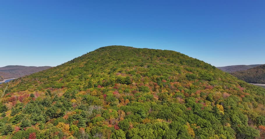 Autumn aerial video of the bridge of the Cannonsville Reservoir, Delaware County, NY, NYC DEP water supply, October 2025.