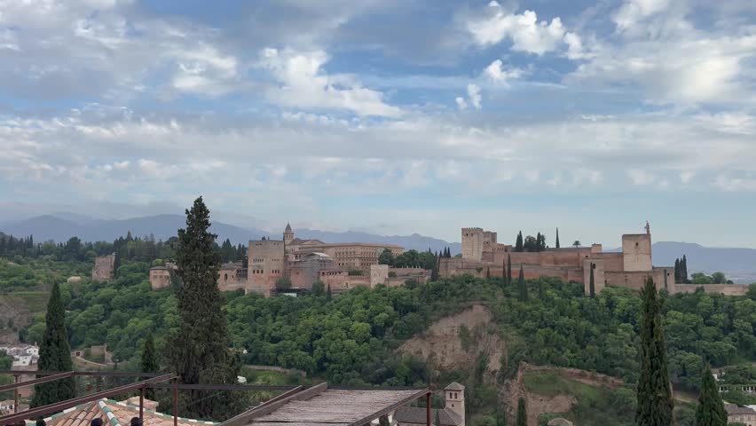 Alhambra Spanish monument from San Nicolas viewpoint