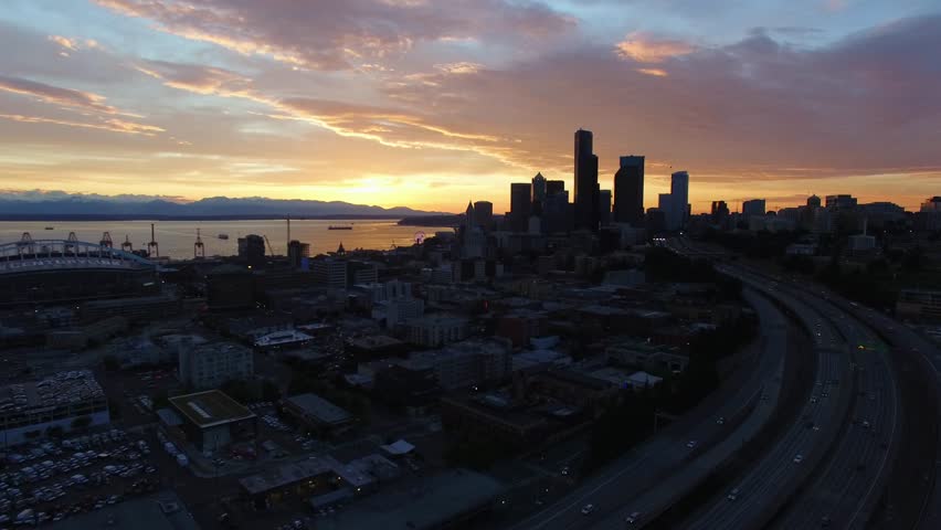 Dynamic aerial view capturing Seattle