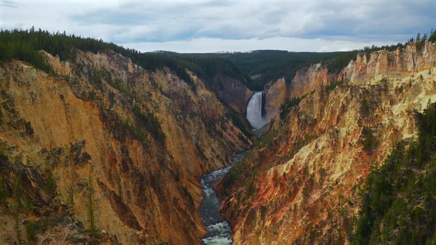 Inspiration Point North Rim Drive Grand Canyon of the Yellowstone cascading waterfalls Yellowstone National Park Wyoming USA Red Rock Point Lookout Point nature landscape windy sunny morning status