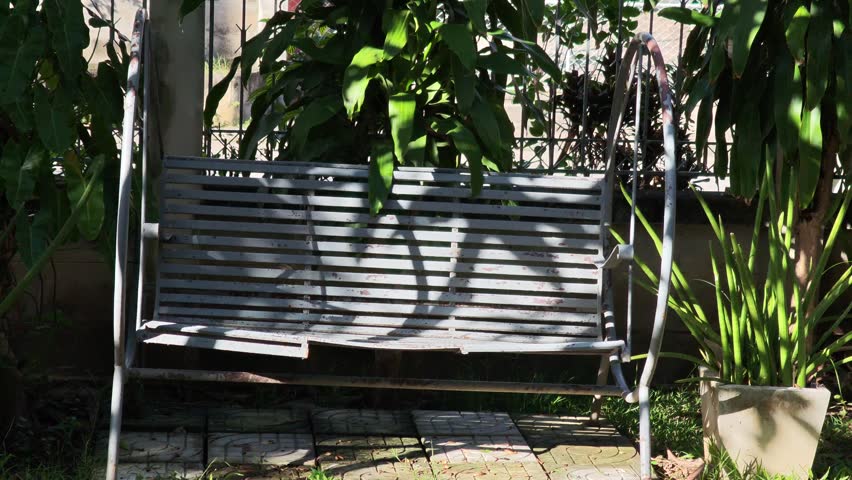 Swing in the front garden