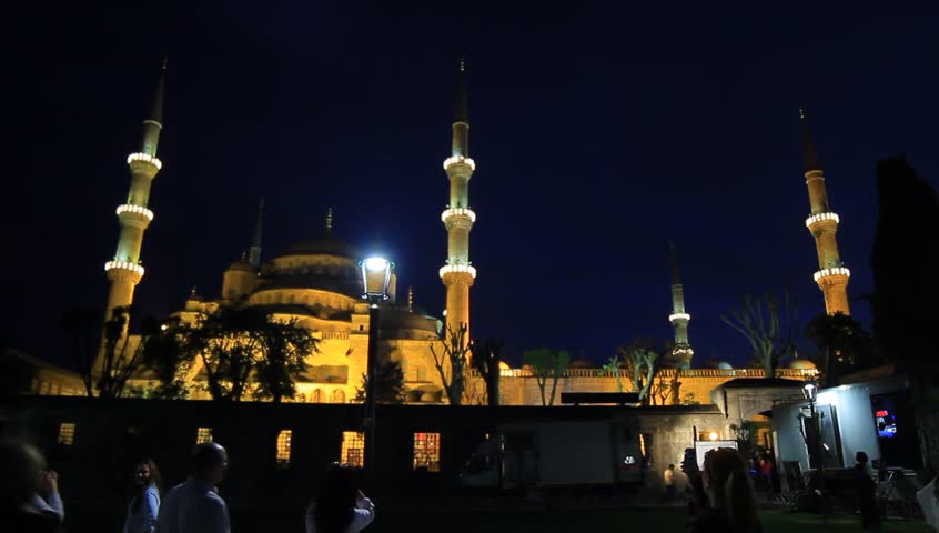 Blue Mosque at night, Sultanahmet, Istanbul, Turkey. 