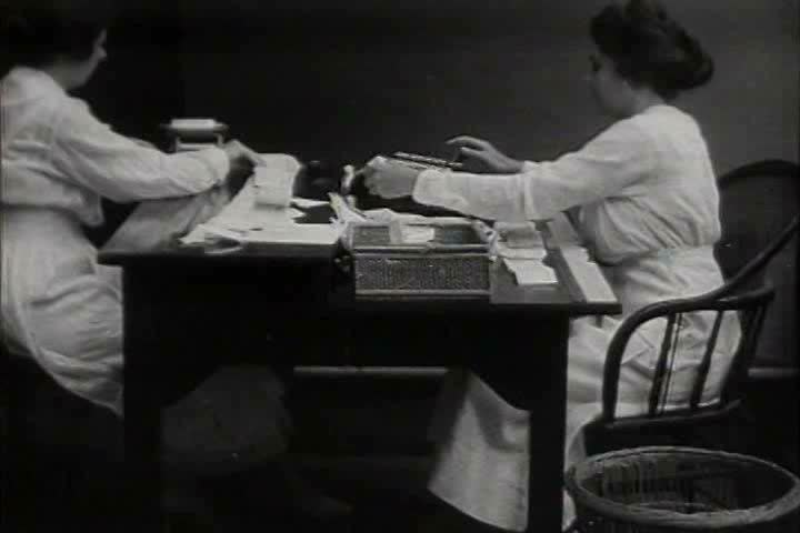 1910s - Scenes of women office workers, a novelty in 1918