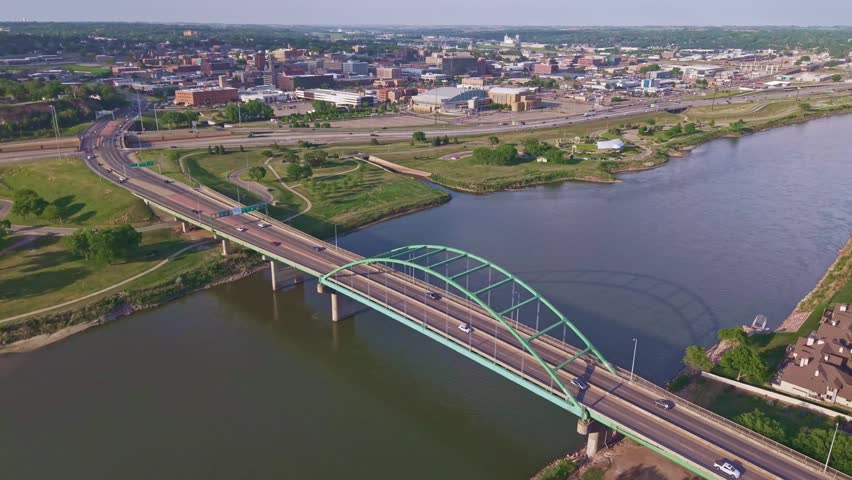 Scenic aerial view of Sioux City and Siouxland Veterans Memorial Bridge over the Missouri River