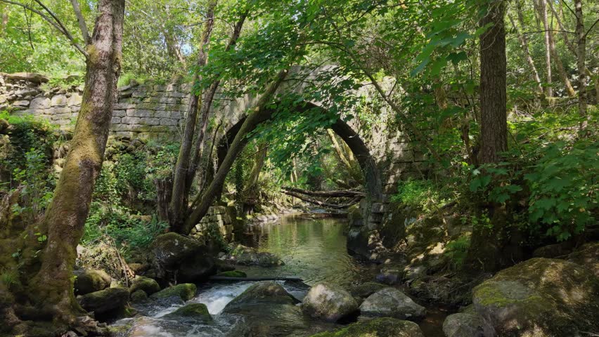 Lumeares Bridge (Ponte de Lumeares) In The Ribeira Sacra Region of Galicia, Spain. Zoom In Shot