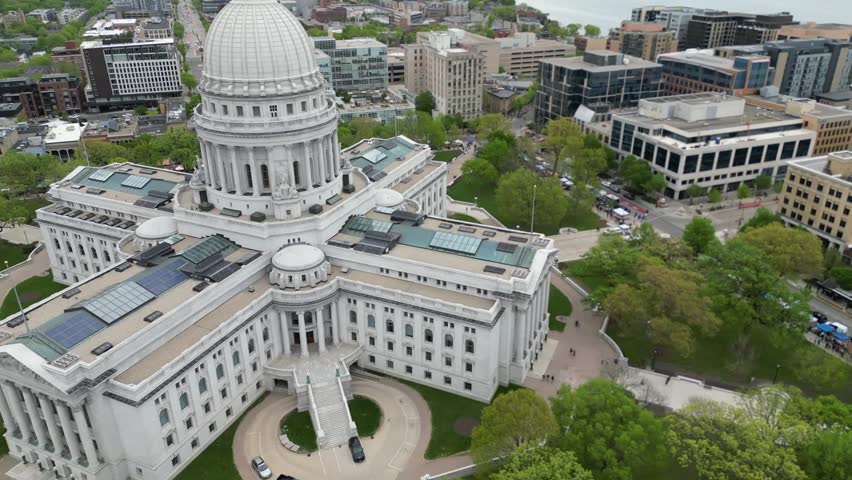 State Capitol Building in Madison Wisconsin