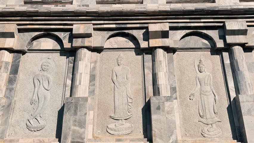 The invaluable beauty of Buddhist art is conveyed through exquisite stone carvings. Every line reflects wisdom, faith, and a cultural heritage passed down through time.
