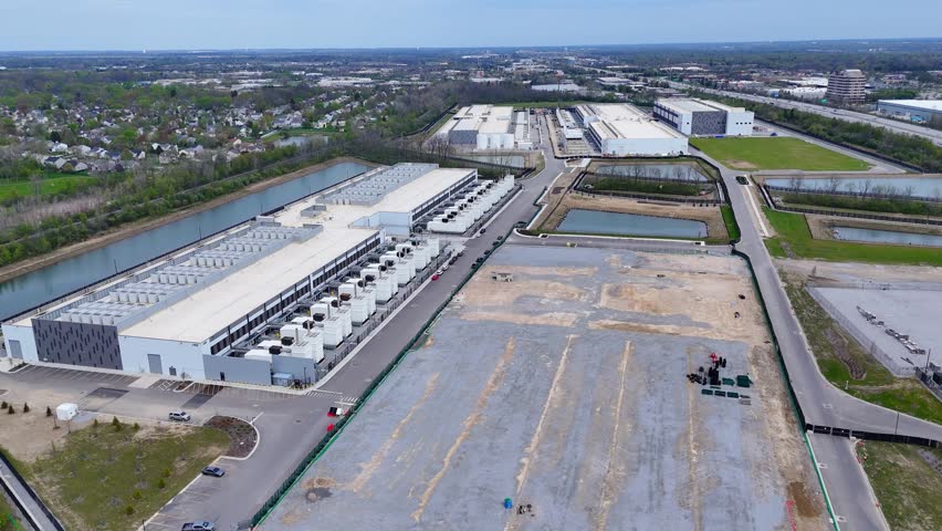 Large scale data center complex in Hilliard, OH, USA operating technology, machine learning and cloud computing AI