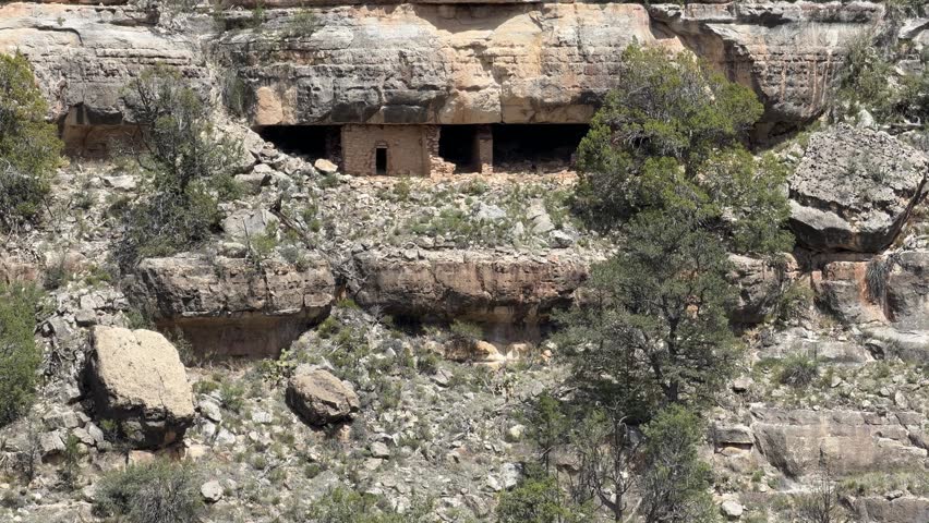 Hiking at Walnut Canyon near Flagstaff, Arizona