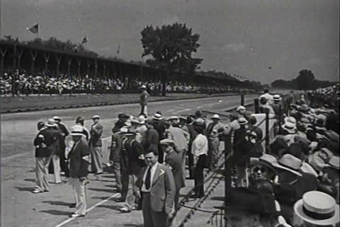 1930s - The Indianapolis 500 race in 1934.