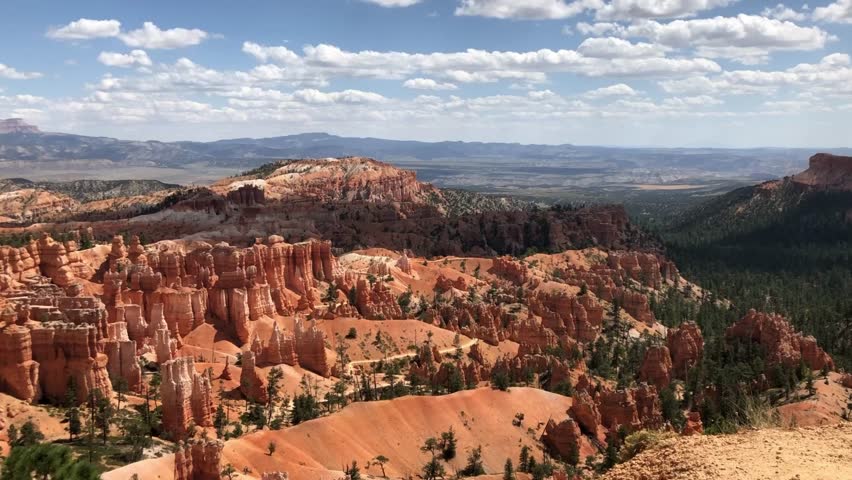 Travel video of breathtaking viewpoints in Bryce Canyon and the American Southwest