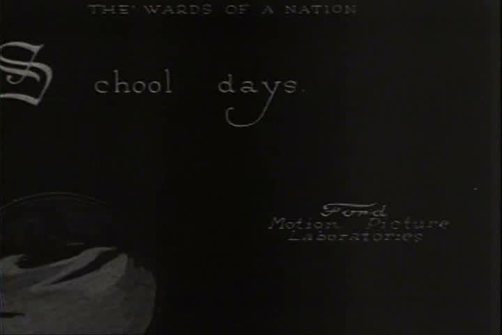 1910s - American Indians live in tented communities in 1919.