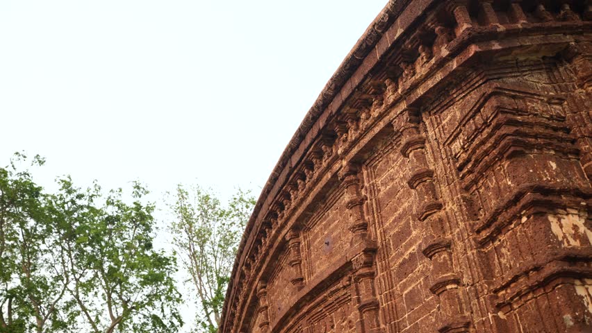 The Madanmohan Temple in Bishnupur is one of the architectural monuments of terracotta art. Animals, Birds, Black Sapphire, 10 Avatars and other mythological stories are depicted in architecture.