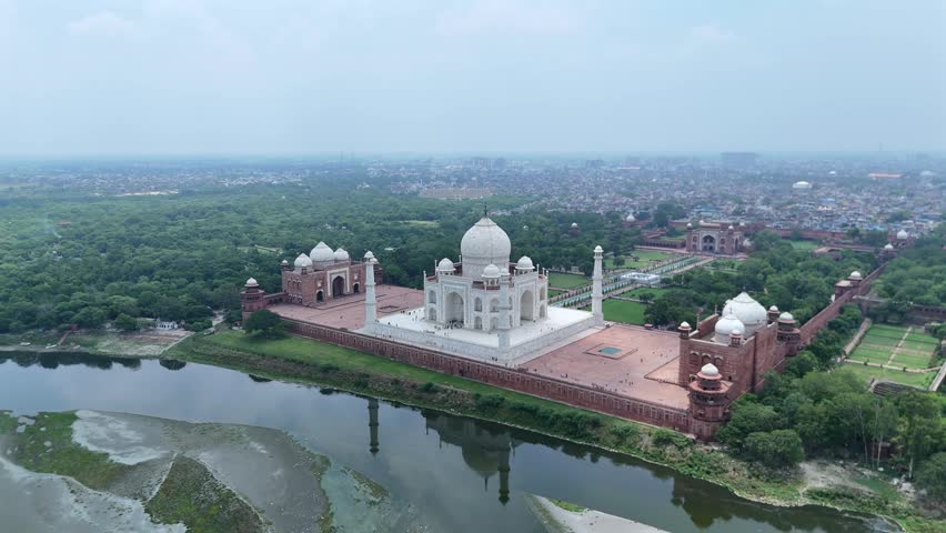 Aerial shot of Taj Mahal in Agra, Uttar Pradesh, India