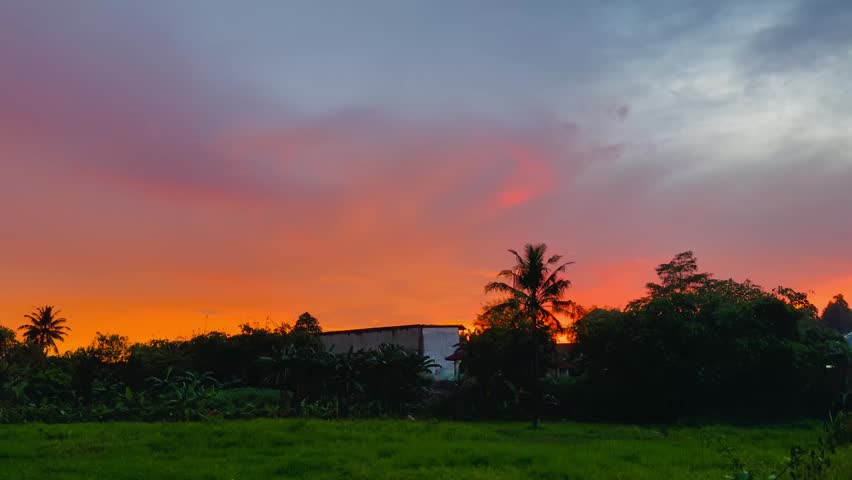 A scenic view of the sunset landscape in the countryside.