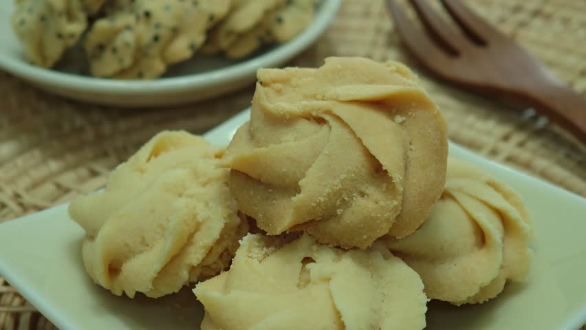 Delicious cookies on a plate.