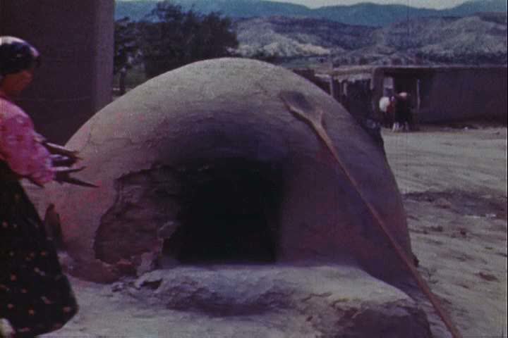 1940s - A narrator discusses old Native American cooking techniques in the Southwestern United States in the 1940s