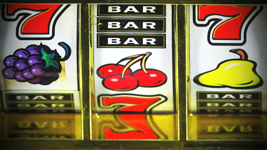 time lapse of a old fruit machine spinning