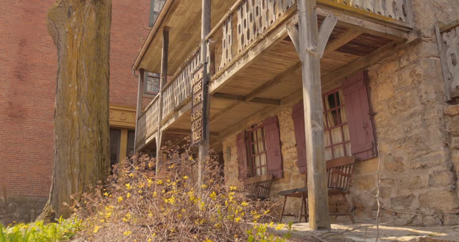 Dowling House, Historic House Museum In Galena, Illinois, USA. - wide shot