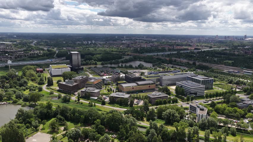 Aerial view of Amsterdam Science Park, showing research institutes, university buildings, ICT companies, biotechnology facilities and knowledge-intensive innovation campus.