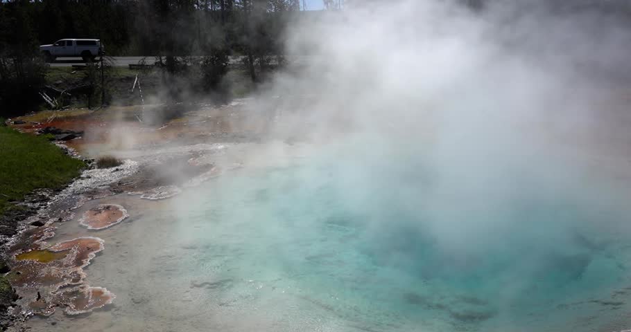 Blue geothermal pool in Yellowstone National Park, Wyoming