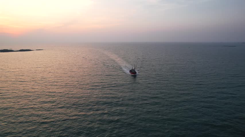 Malpe, Udupi, Karnataka, India - 17 February 2024
Sunset, Boat, Malpe, Seawalk, Sea walk Malpe, Padukere beach