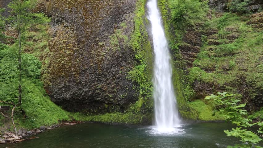 Horsetail Falls - Columbia River Gorge, Oregon